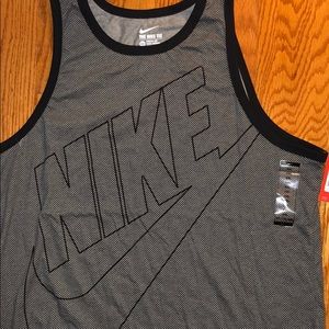The Nike Tee